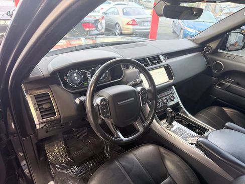 Used 2017 Land Rover Range Rover Sport HSE image 15