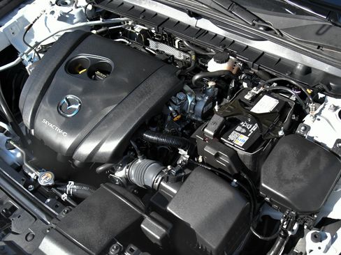 Used 2024 MAZDA CX-50 AWD 2.5 S w/ Cargo Package image 43