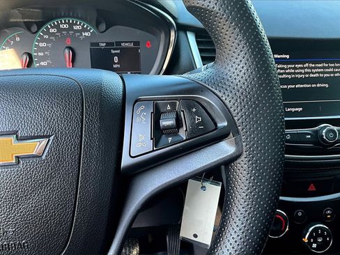 Certified 2021 Chevrolet Trax LT image 12