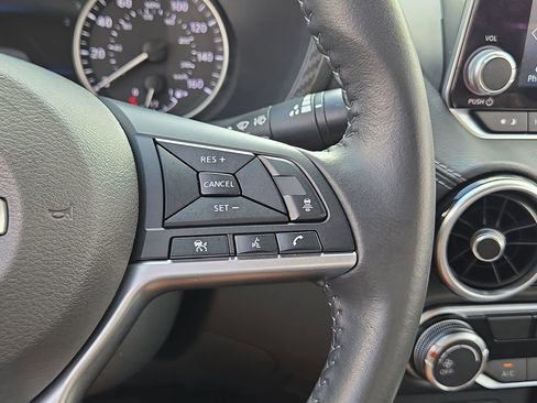 Used 2022 Nissan Sentra SV image 28