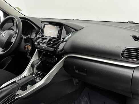 Used 2023 Mitsubishi Eclipse Cross ES image 30