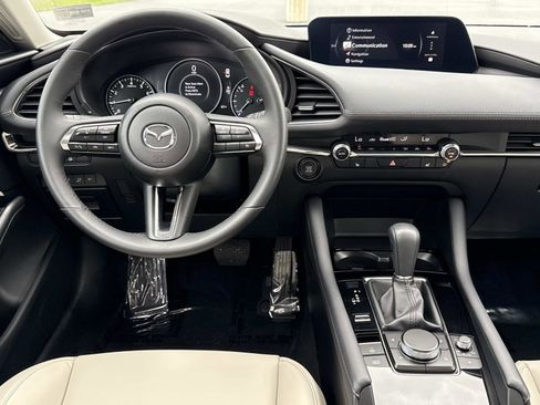 Used 2024 MAZDA MAZDA3 s image 2