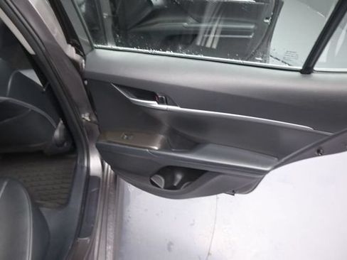 Used 2024 Toyota Camry SE FWD image 15