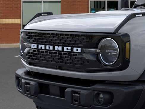 New 2026 Ford Bronco Big Bend w/ Black Diamond Package AWD/4WD image 19