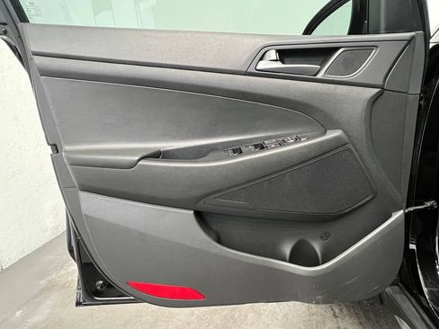 Used 2017 Hyundai Tucson Sport AWD/4WD image 7