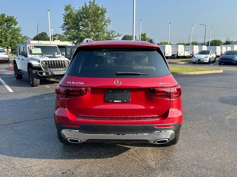 New 2026 Mercedes-Benz GLB 250 4MATIC image 12