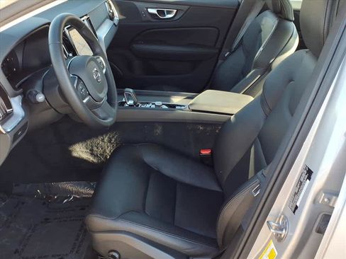 Used 2025 Volvo S60 B5 Core image 25