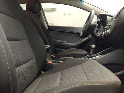 Used 2017 Kia Forte LX FWD image 21