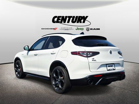 Used 2024 Alfa Romeo Stelvio Veloce AWD/4WD image 6