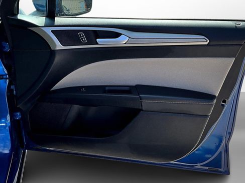 Used 2018 Ford Fusion S image 26