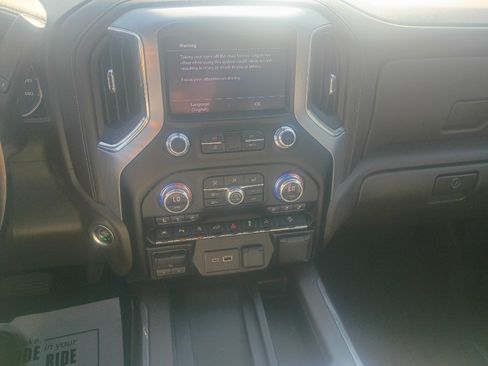 Used 2019 GMC Sierra 1500 SLT w/ SLT Premium Plus Package AWD/4WD image 15