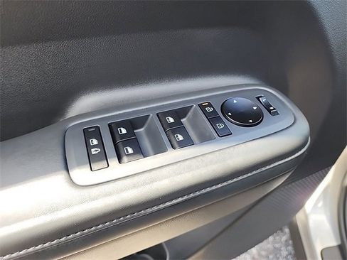 New 2025 Hyundai Santa Fe SEL image 15