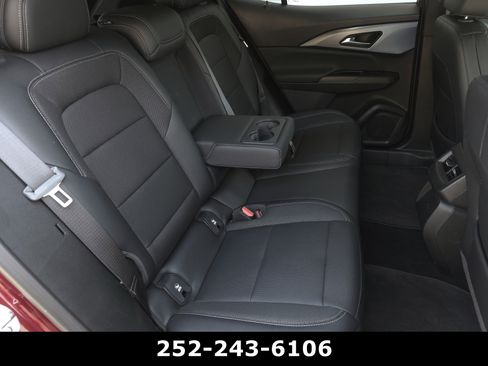 Used 2025 Chevrolet Equinox EV LT w/ Convenience Package FWD image 36