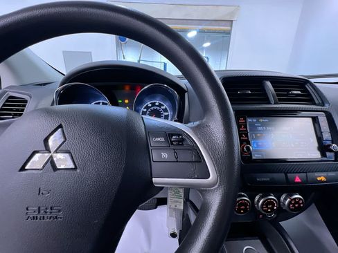 Used 2021 Mitsubishi Outlander Sport ES FWD image 21