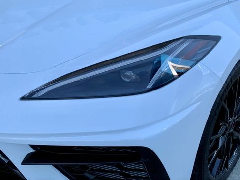 New 2026 Chevrolet Corvette 2LT image 18