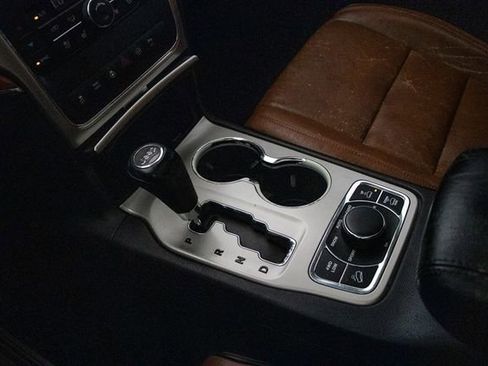 Used 2012 Jeep Grand Cherokee Overland image 34