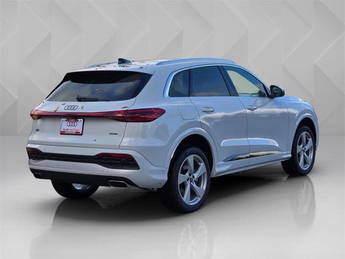 New 2025 Audi Q5 2.0T Premium Plus image 6