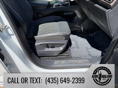 Used 2024 Volkswagen Atlas SEL Premium R-Line AWD/4WD image 39