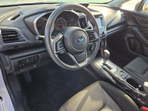 Used 2018 Subaru Impreza 2.0i Premium image 12