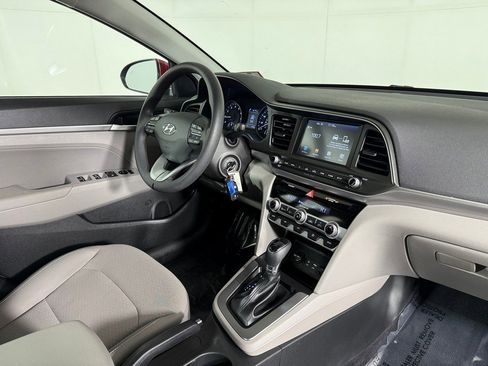 Certified 2020 Hyundai Elantra SEL image 22