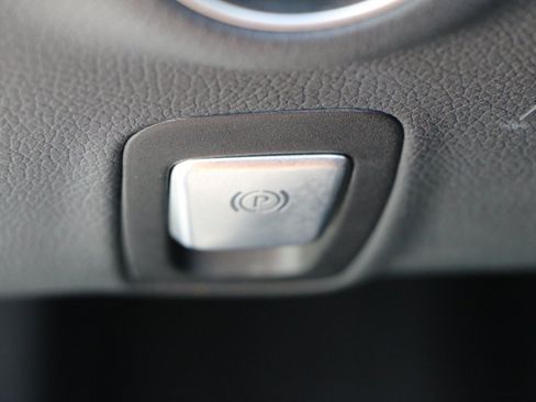 Used 2020 Mercedes-Benz E 450 Cabriolet image 21