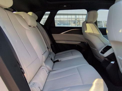 Certified 2024 Cadillac Lyriq Luxury AWD/4WD image 13
