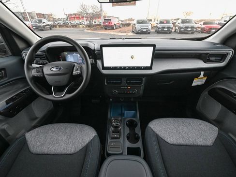 New 2025 Ford Maverick XLT image 24