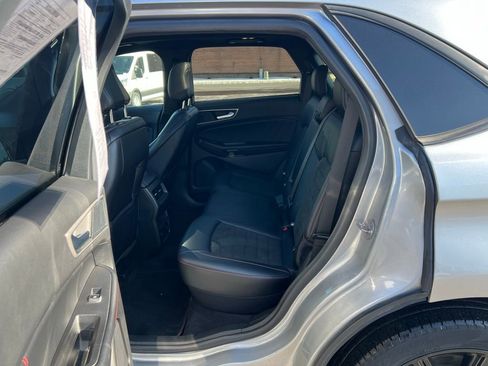 Used 2024 Ford Edge ST-Line image 17