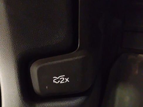 Used 2024 Ford Escape SE w/ PHEV Premium Package image 23