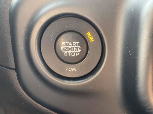 Used 2021 Jeep Wrangler Unlimited Sahara w/ Safety Group image 9