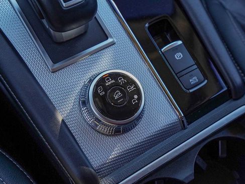 Used 2022 Mitsubishi Outlander SEL image 21