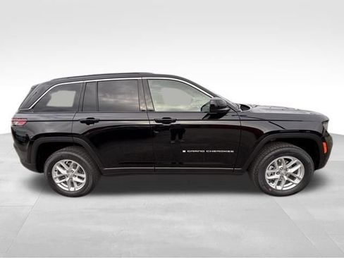 New 2025 Jeep Grand Cherokee Laredo X w/ Trailer Tow Package image 7
