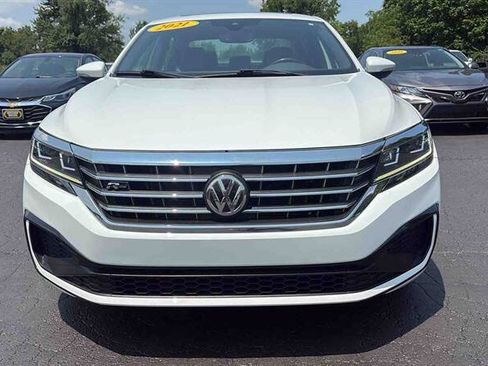 Used 2021 Volkswagen Passat 2.0T R-Line FWD image 3