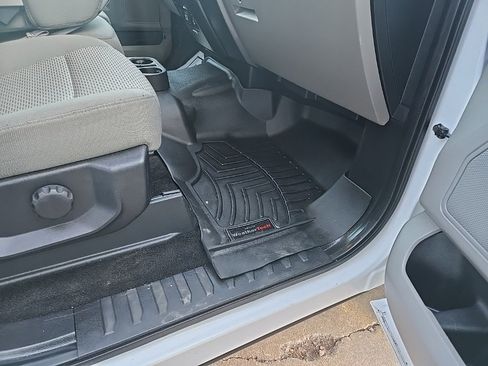 Used 2015 Ford F150 XLT image 72