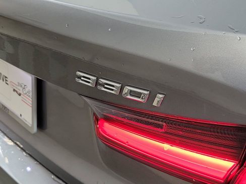 Used 2023 BMW 330i Sedan w/ Premium Package RWD image 7