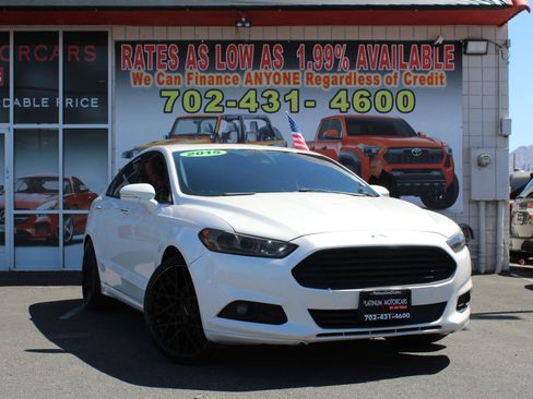 Used 2015 Ford Fusion Energi Titanium w/ Driver Assist Package FWD image 3
