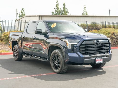 Used 2024 Toyota Tundra Limited AWD/4WD image 3