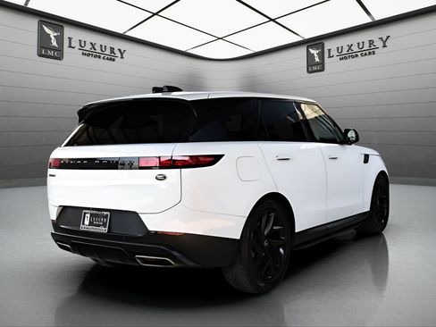 Used 2023 Land Rover Range Rover Sport SE AWD/4WD image 8