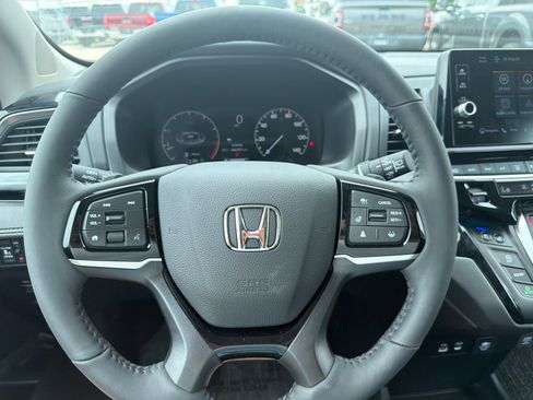 Used 2026 Honda Odyssey Elite image 23