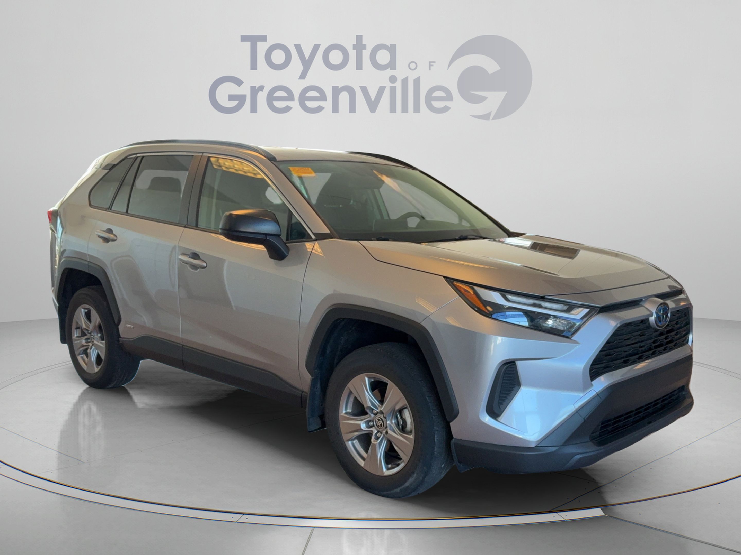 Certified 2024 Toyota RAV4 LE AWD/4WD image 8