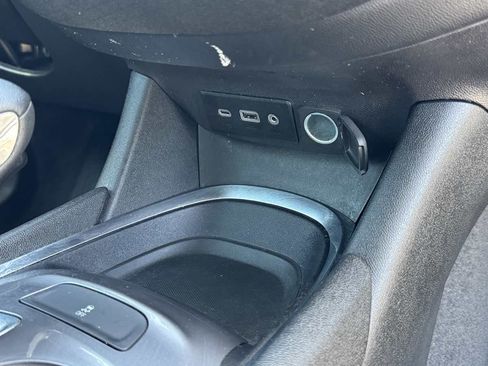 Used 2023 Chevrolet Malibu LT FWD image 18
