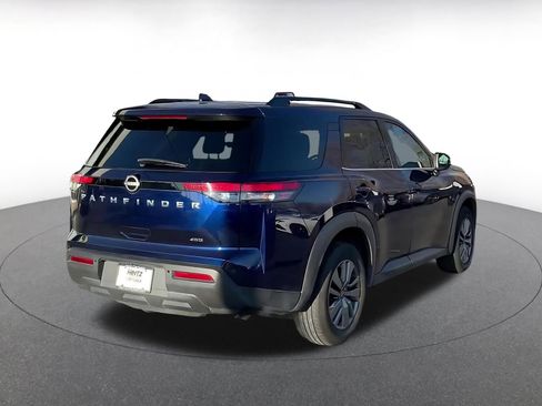 Used 2025 Nissan Pathfinder SV image 14