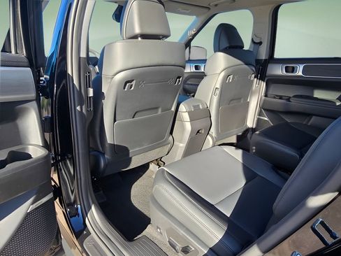 New 2026 Hyundai Santa Fe Limited image 15