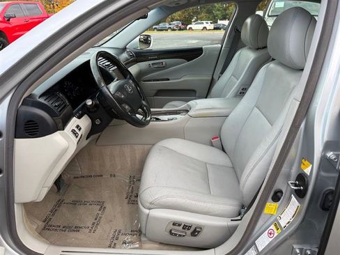 Used 2011 Lexus LS 460 AWD image 29
