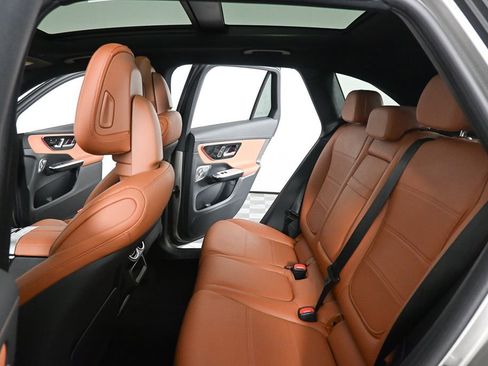 Used 2024 Mercedes-Benz GLC 300 image 18