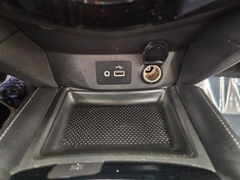 Used 2018 Nissan Rogue SL AWD/4WD image 17