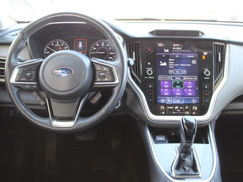 Used 2020 Subaru Outback Limited image 27