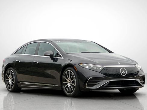 Certified 2023 Mercedes-Benz EQS 580 4MATIC Sedan image 16