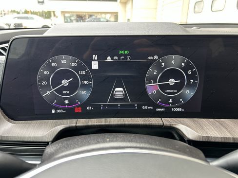 Certified 2025 Kia Telluride SX w/ SX Captain's Chair Package AWD/4WD image 25