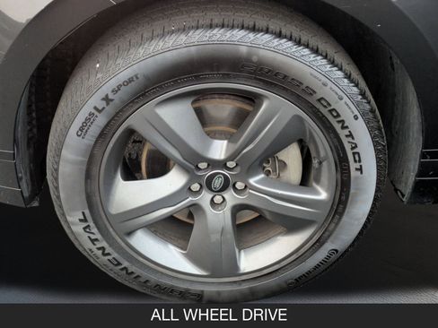 Used 2025 Land Rover Range Rover Velar Dynamic SE image 11